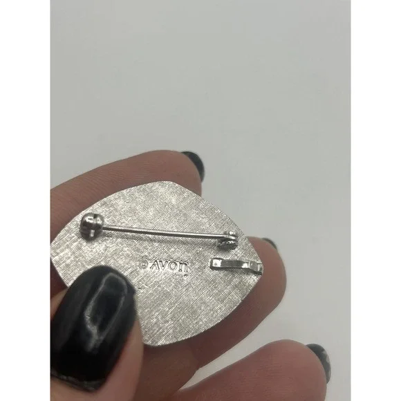 Avon Silver Tone Domed Oval Brooch Pin Faux Pearl Center Rhinestone Accent - Picture 3 of 3